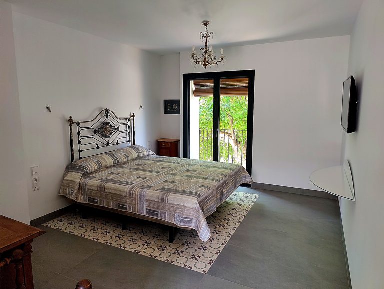 IMG20250812124200 Enhanced 768x578